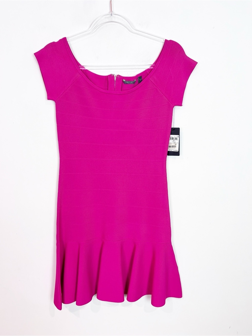 GUESS PINK KNIT CAP SLEEVE PEPLUM
HEM DRESS WOMENS SZ MEDIUM NWT